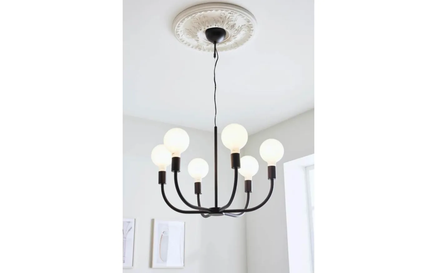 Amistoso Taklampa 63cm 6L Svart