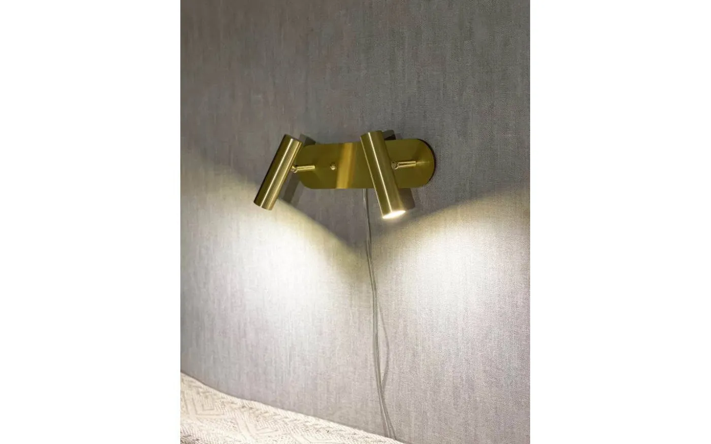 Artic Vägglampa Dubbel 30cm LED 2x6W 3000K Matt Mässing