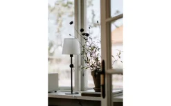 Astrid Lampfot 41cm Svart