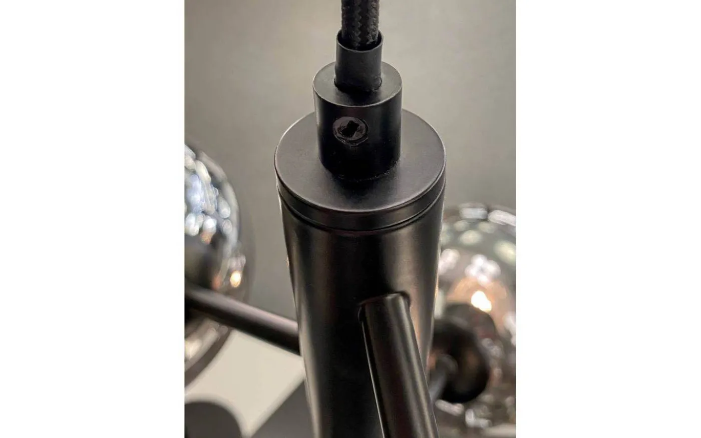 Atom Taklampa 48cm Svart/Rök