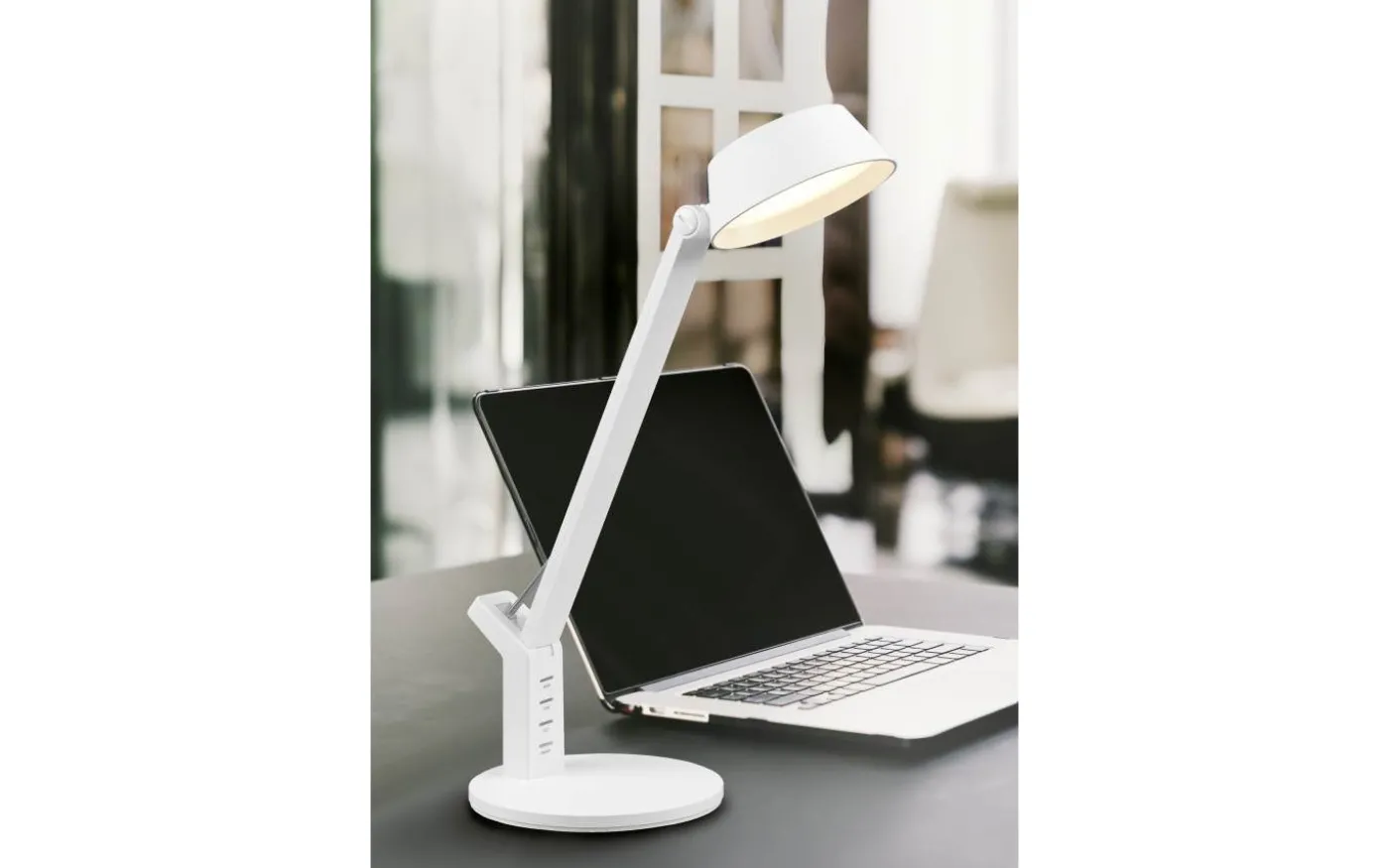 Ava Skrivbordslampa LED matt vit