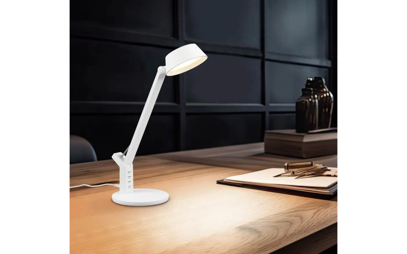 Ava Skrivbordslampa LED matt vit