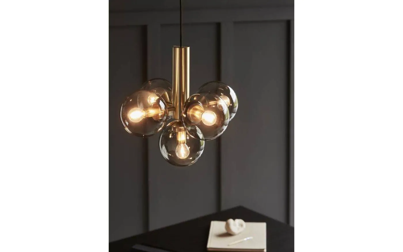 Avenue Taklampa Mässing/Rök