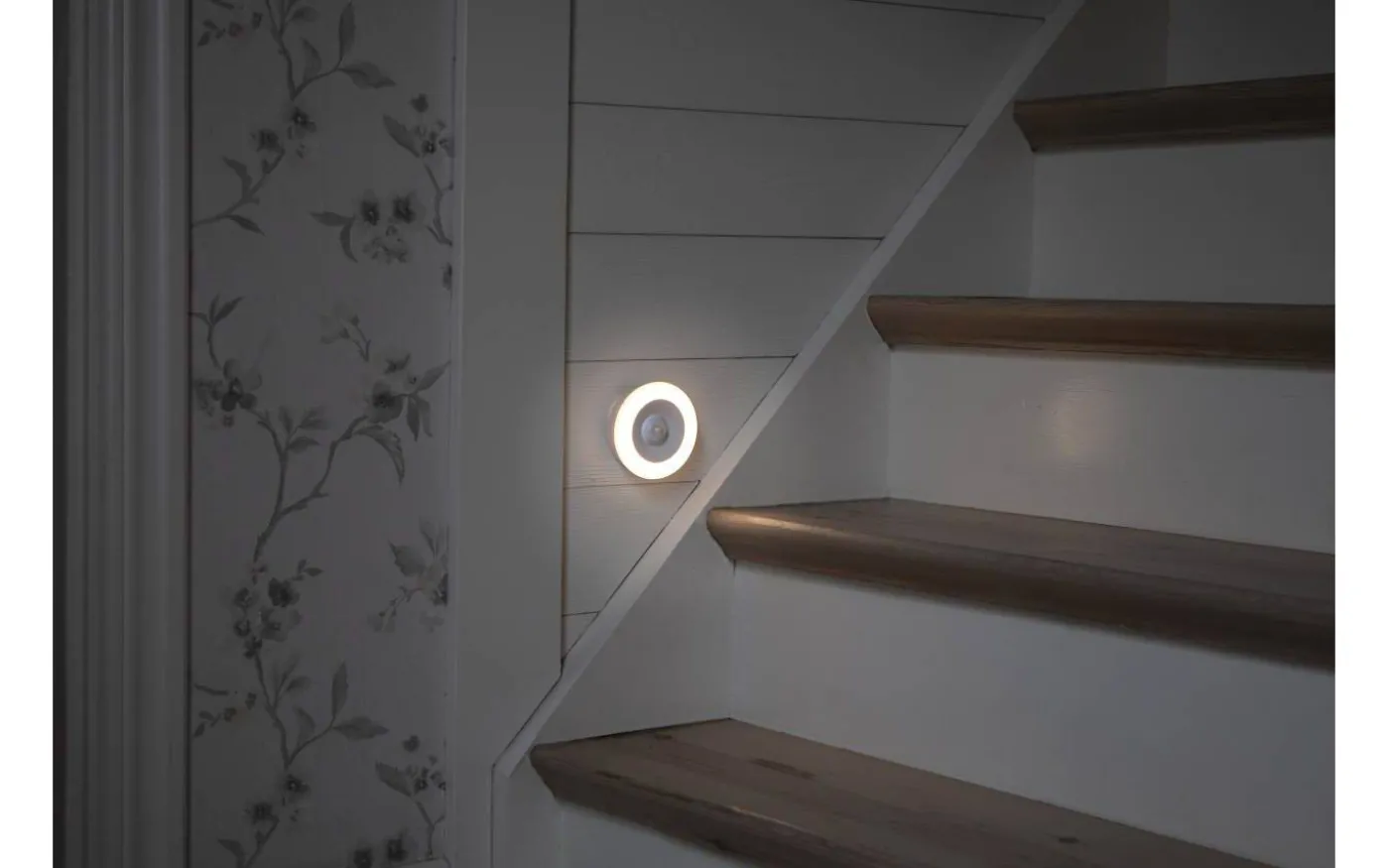 Batteridriven Nattlampa med Sensor 3000K 30lm 0,6W