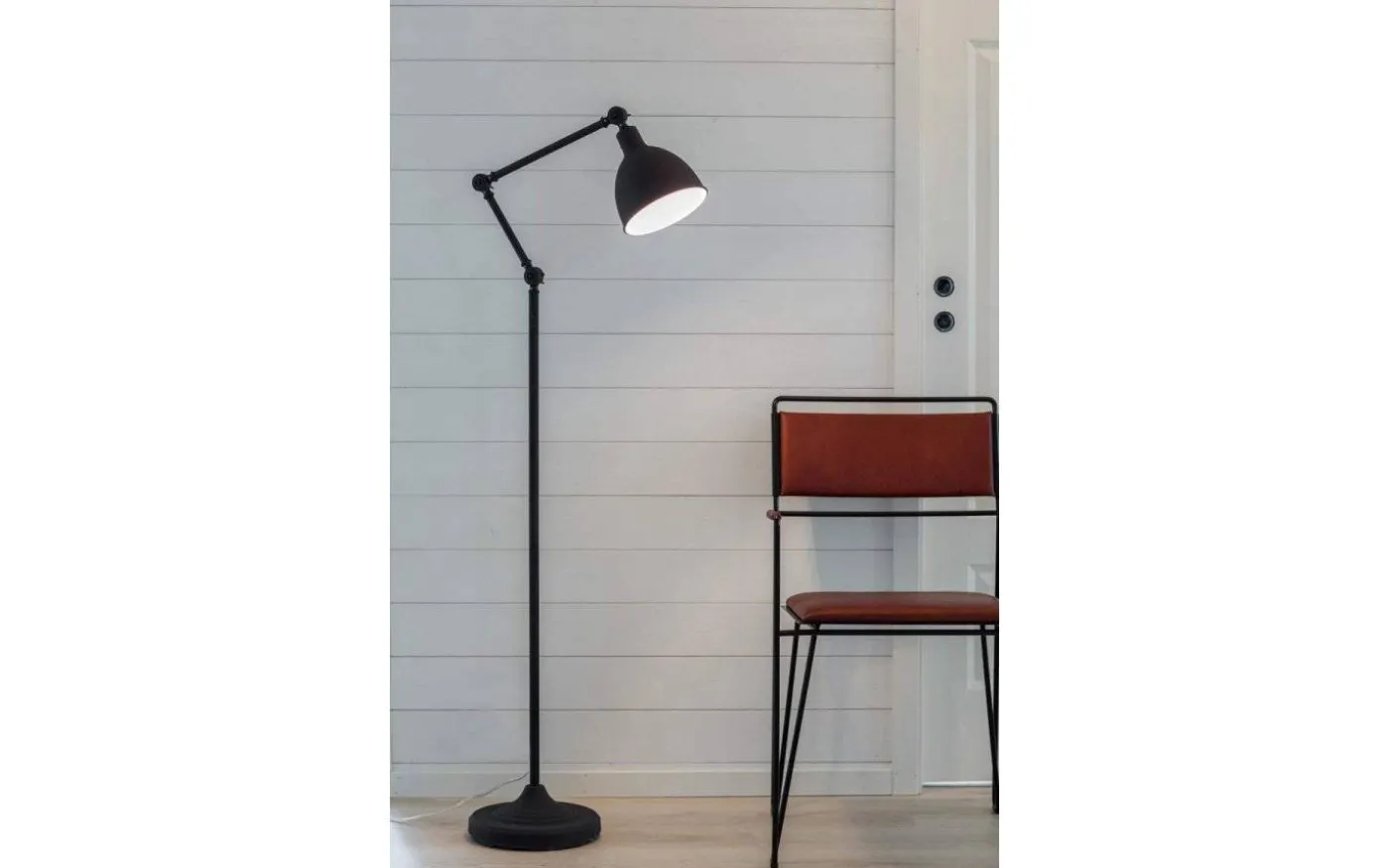 Bazar Golvlampa 147cm Svart