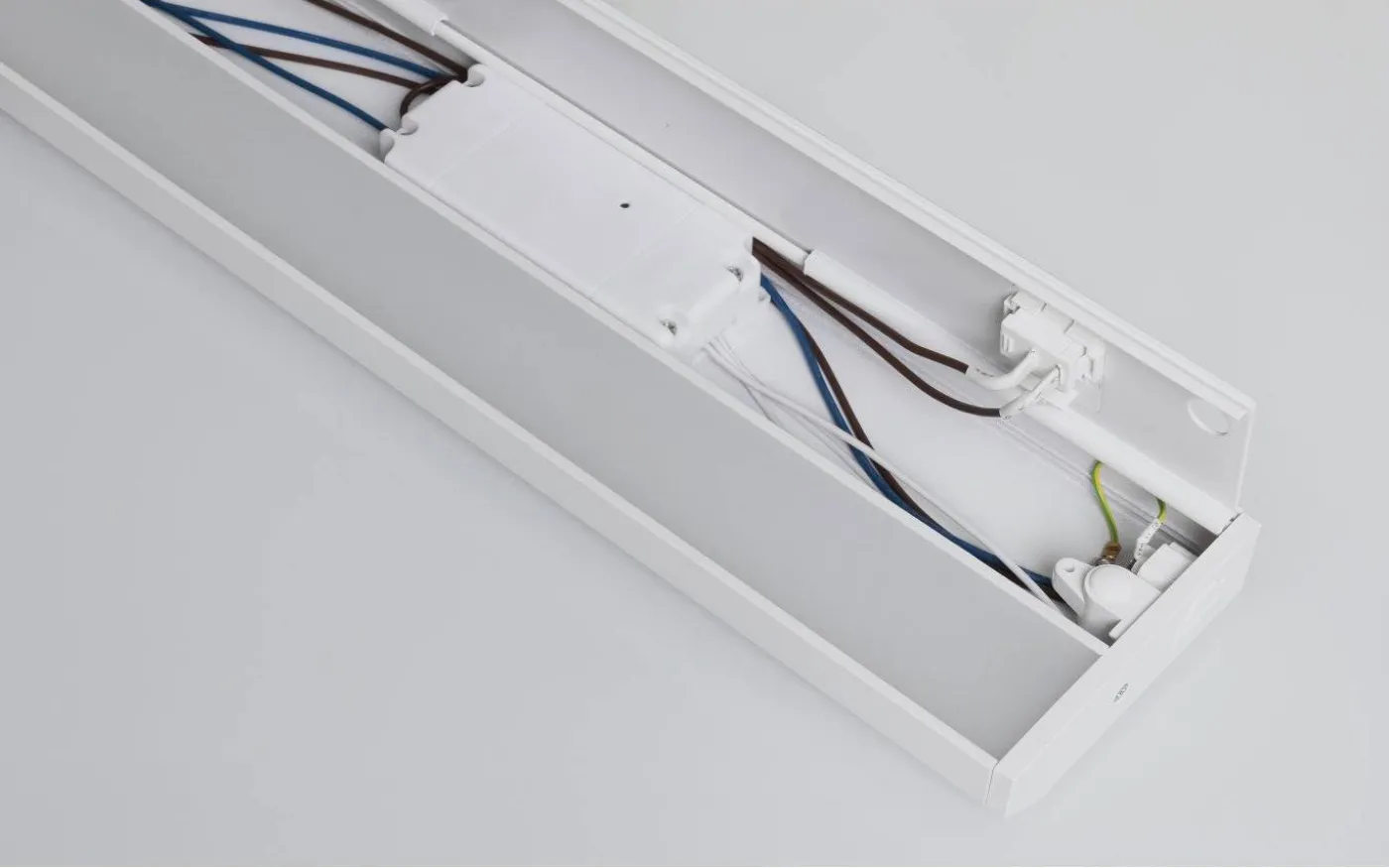 Bluetooth Cabinet LED Tunable 2700-5500K, 18W