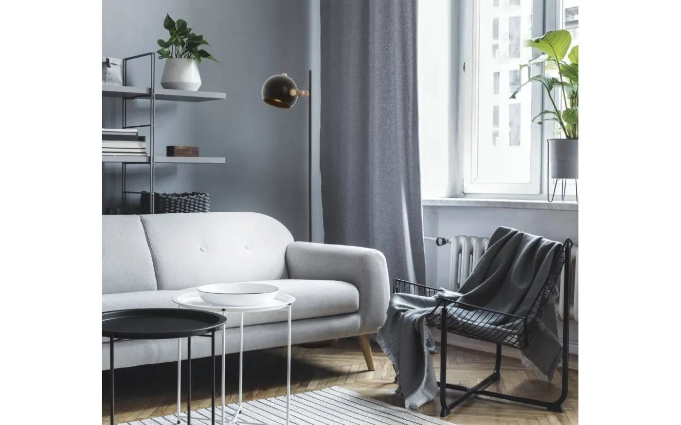 Bow Golvlampa 148cm 1L Svart