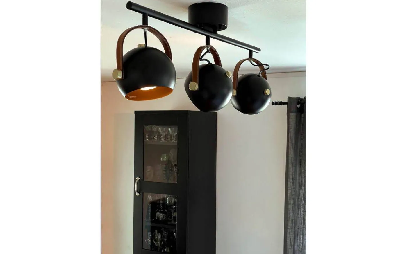 Bow Takspotlight 76cm Svart