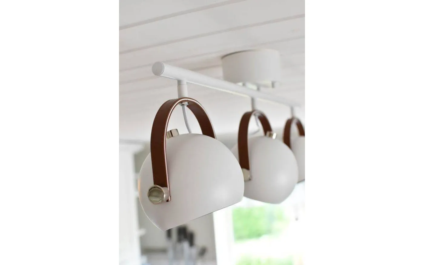 Bow Takspotlight 76cm Vit