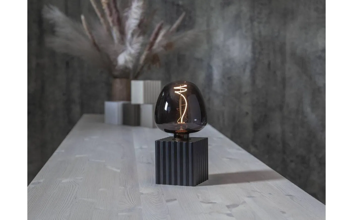 Box Bordslampa 10cm Svart