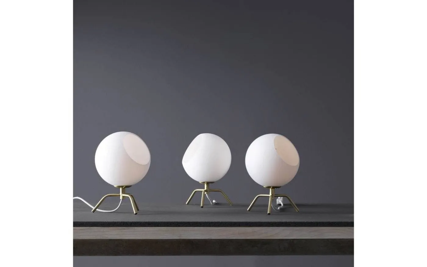 Bug Bordslampa 15cm Mässing/Opalglas