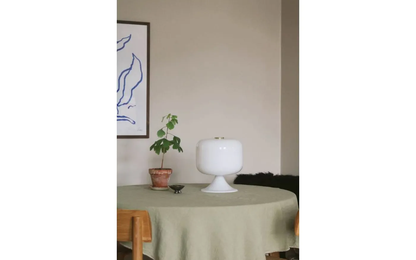 Bullen Bordslampa 25cm Vit