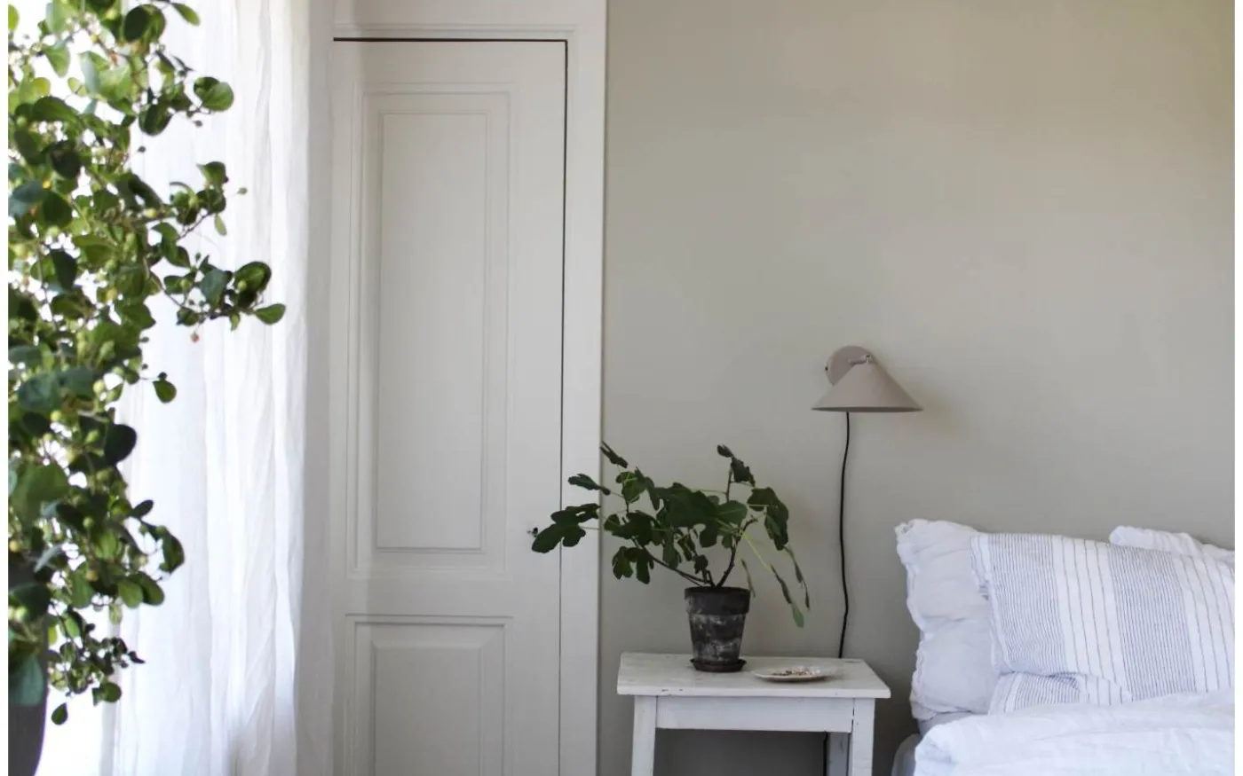 Cannes Vägglampa 20cm Mud