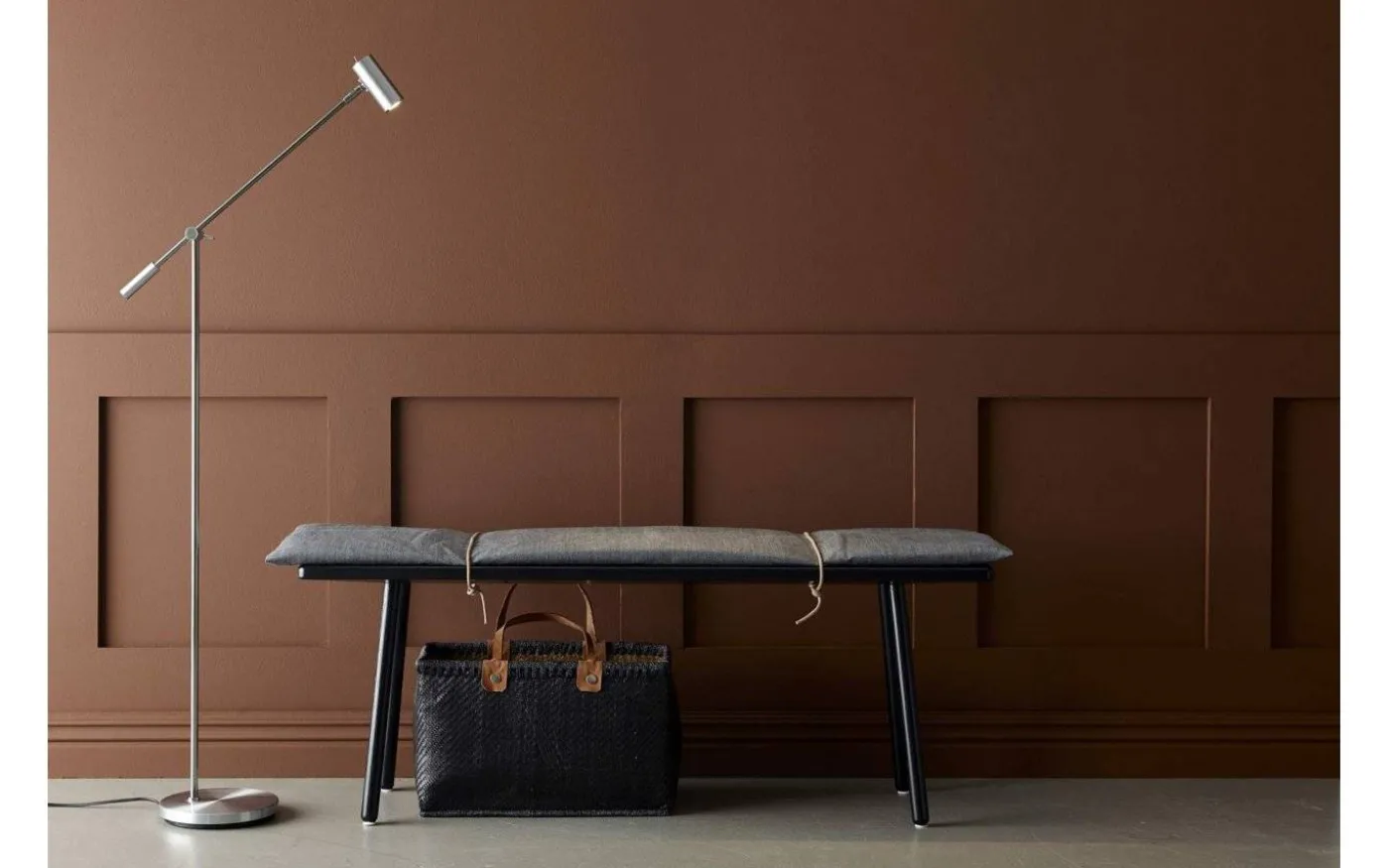 Cato Golvlampa 134cm LED GU4 Dimbar Aluminium