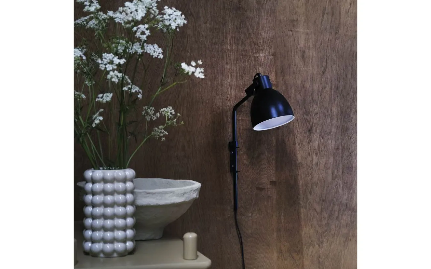 Coast Vägglampa Svart