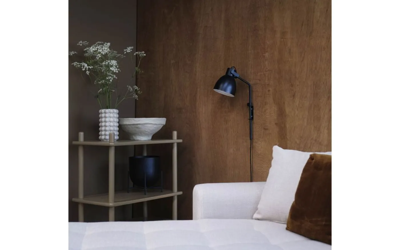 Coast Vägglampa Svart