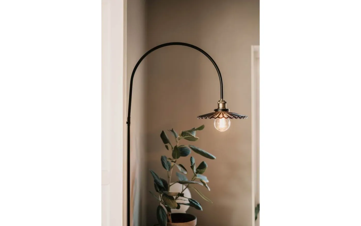 Cobbler Vägglampa 150cm Rök