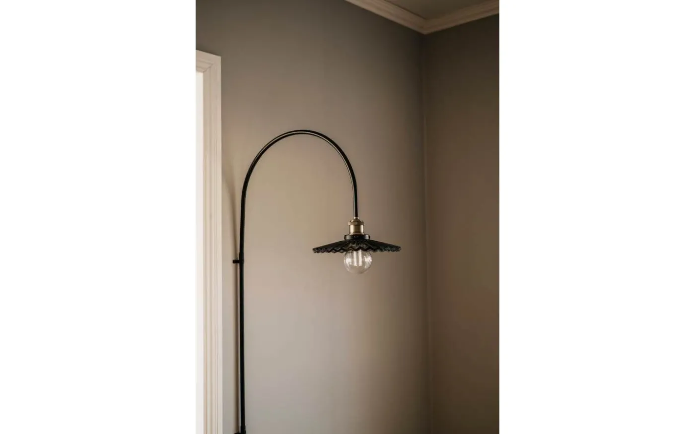 Cobbler Vägglampa 150cm Rök