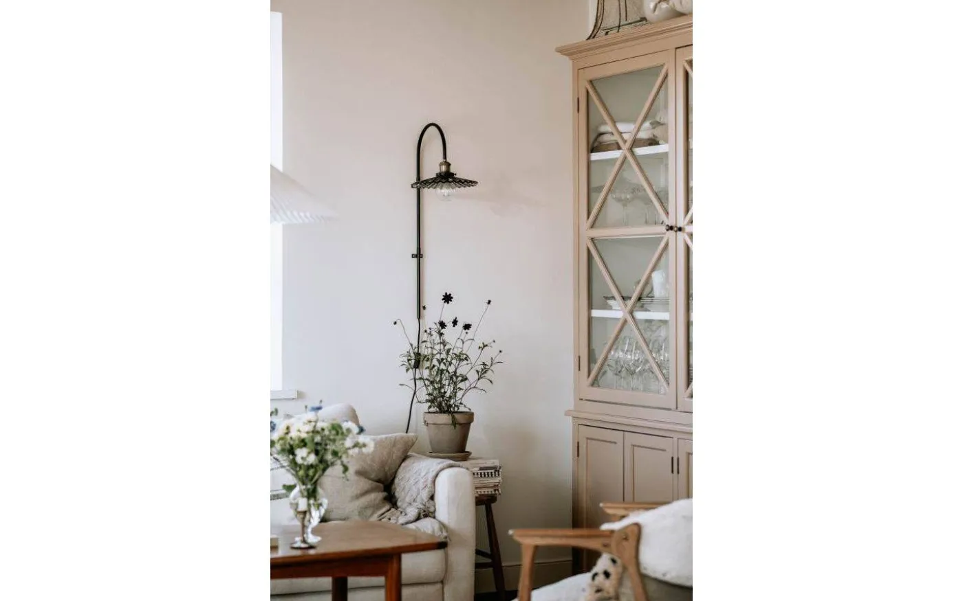 Cobbler Vägglampa 75cm Rök