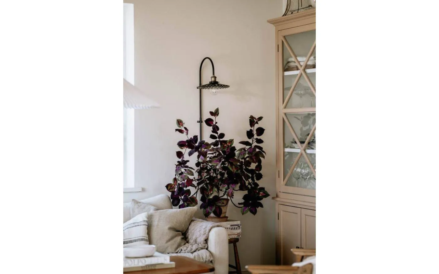 Cobbler Vägglampa 75cm Rök