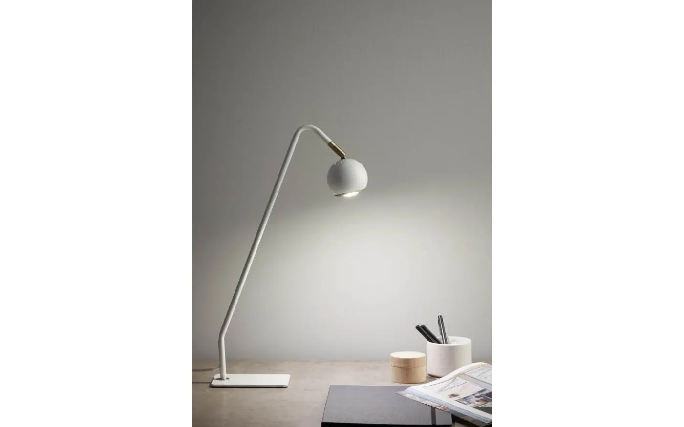 Coco Bordslampa 48cm Vit/Mässing