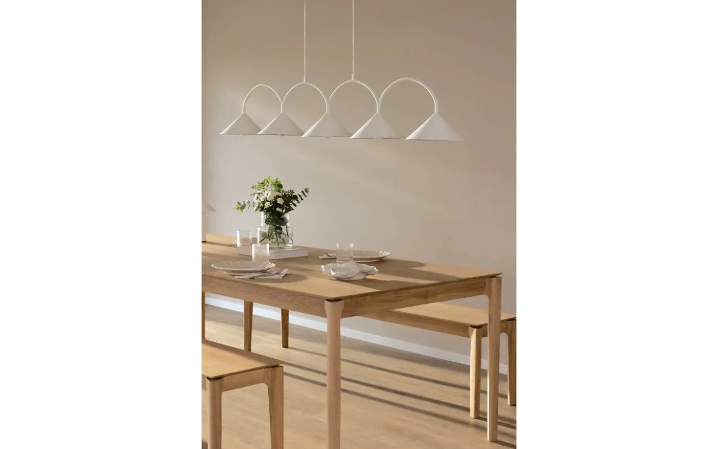 Curve Taklampa 165cm Vit