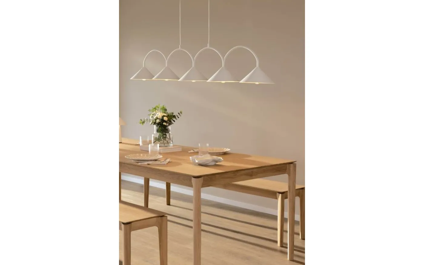 Curve Taklampa 165cm Vit