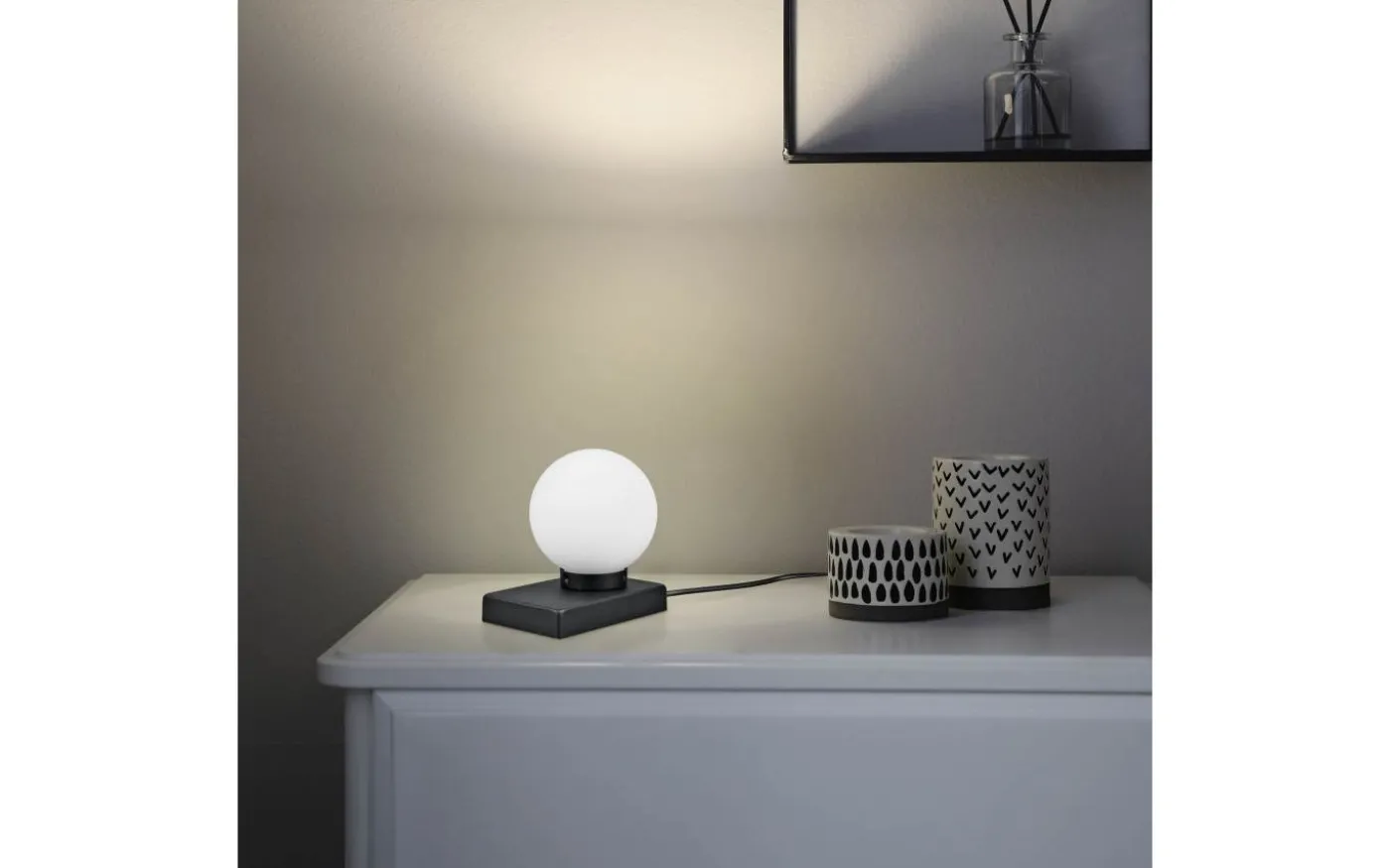 Davi II Bordslampa E14 mattsvart