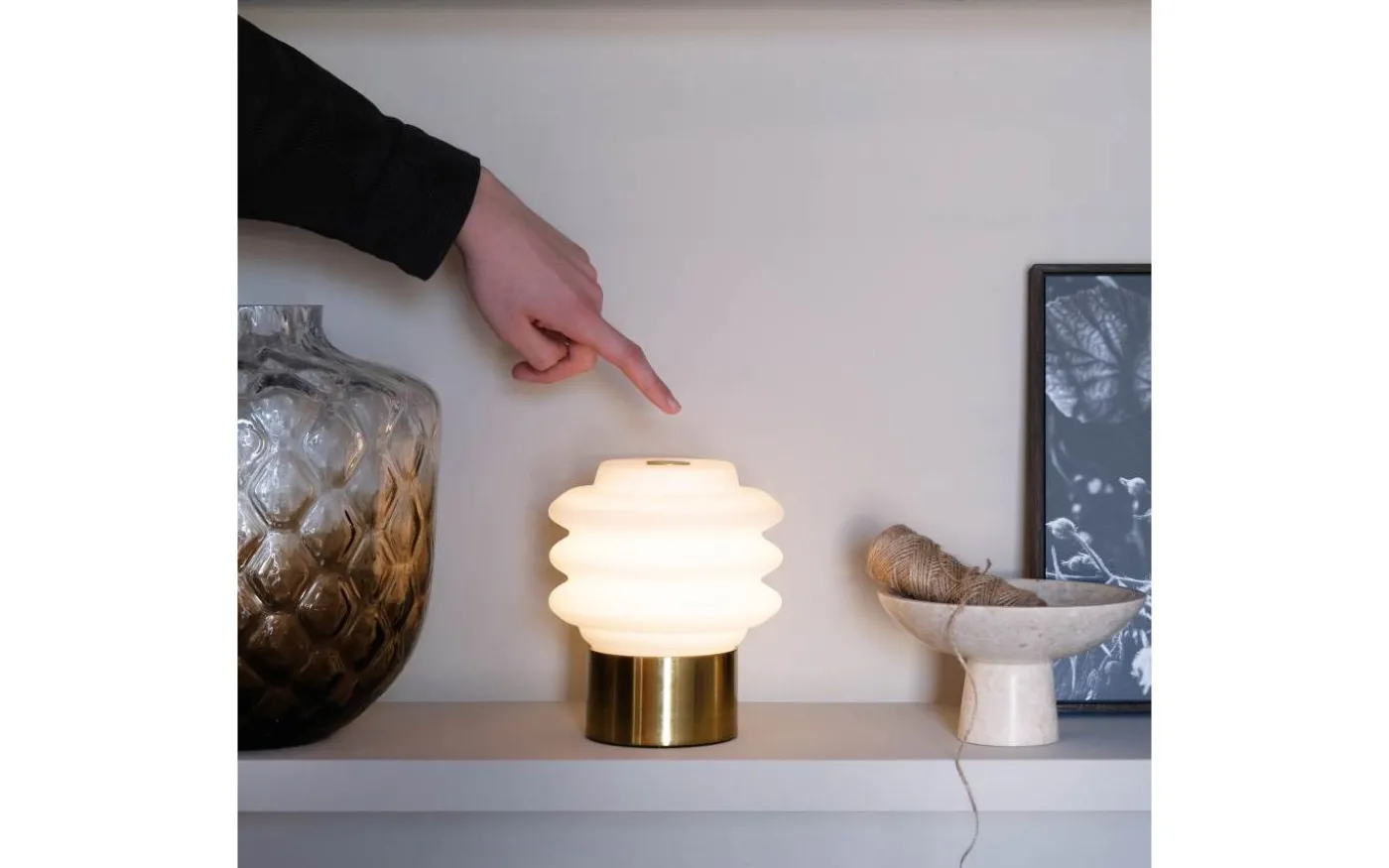 Diva Uppladdningsbar Bordslampa LED 3000K 2W Mässing