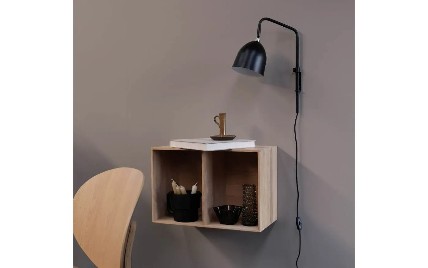 Easton Vägglampa Svart