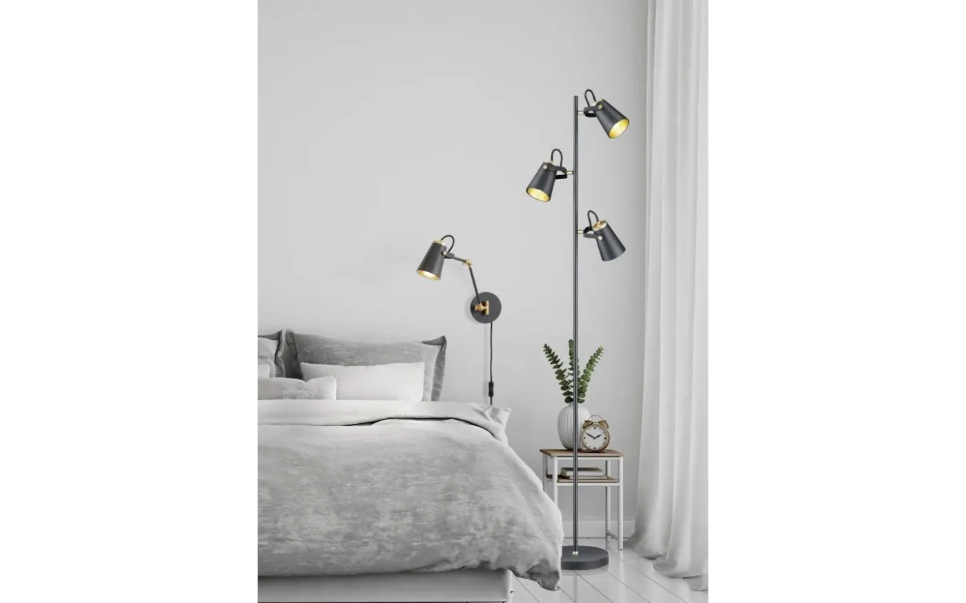 Edward Golvlampa 3xE14 matt svart/guld