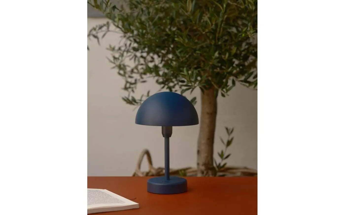 Ellen To-Go Uppladdningsbar Bordslampa 25cm Blå IP44