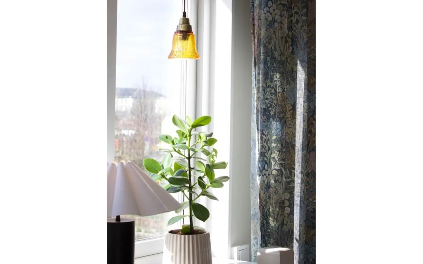 Emmi Fönsterlampa 12cm Amber/Mässing