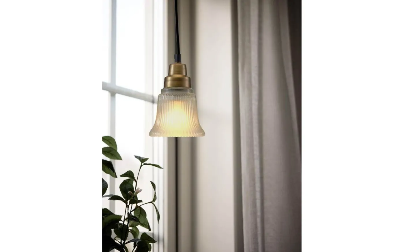 Emmi Fönsterlampa 12cm Antikmässing