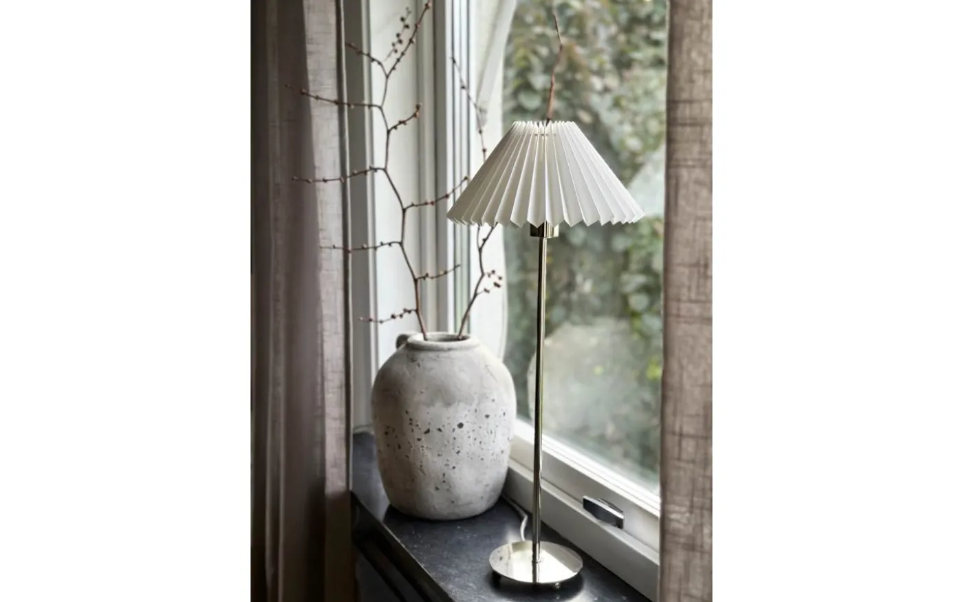 Ester Lampfot 53cm Silver