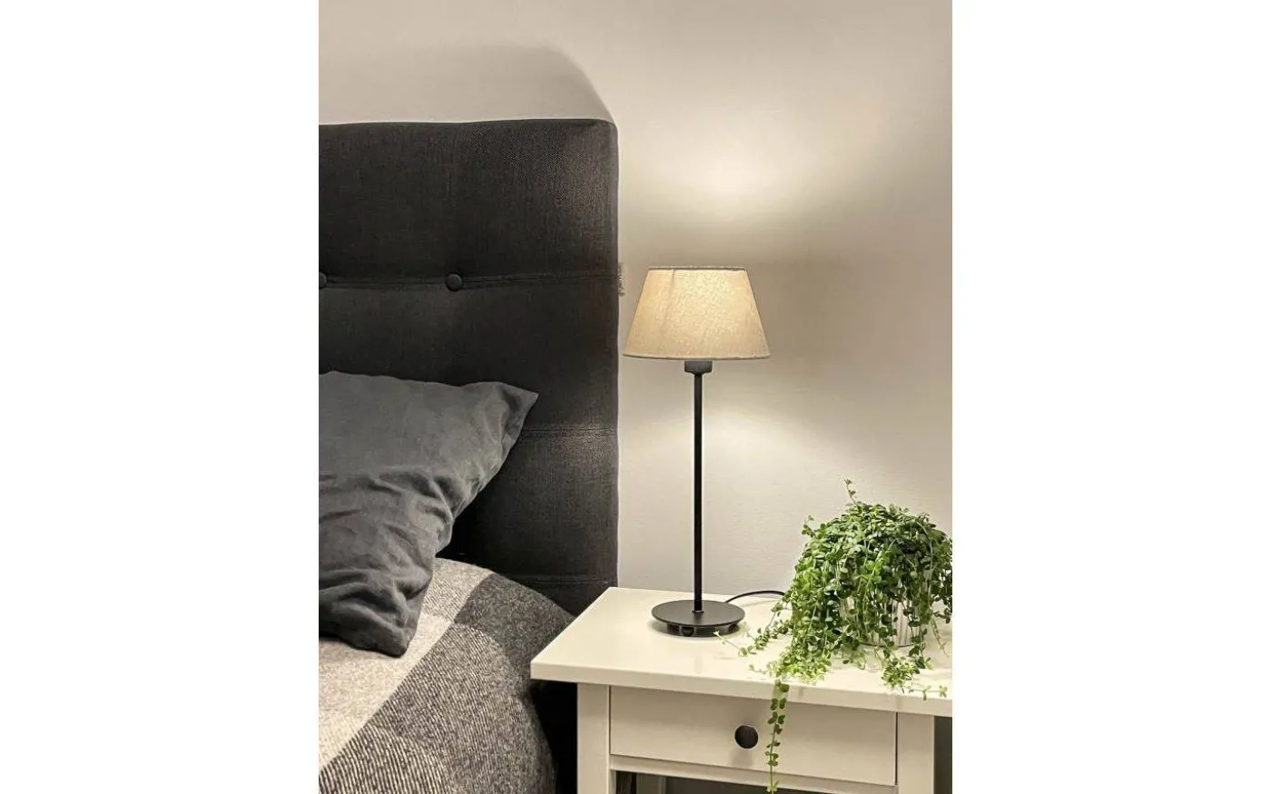 Ester Lampfot 43cm Svart