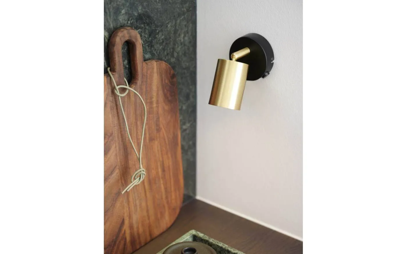 Explorer Vägglampa 12cm Mässing