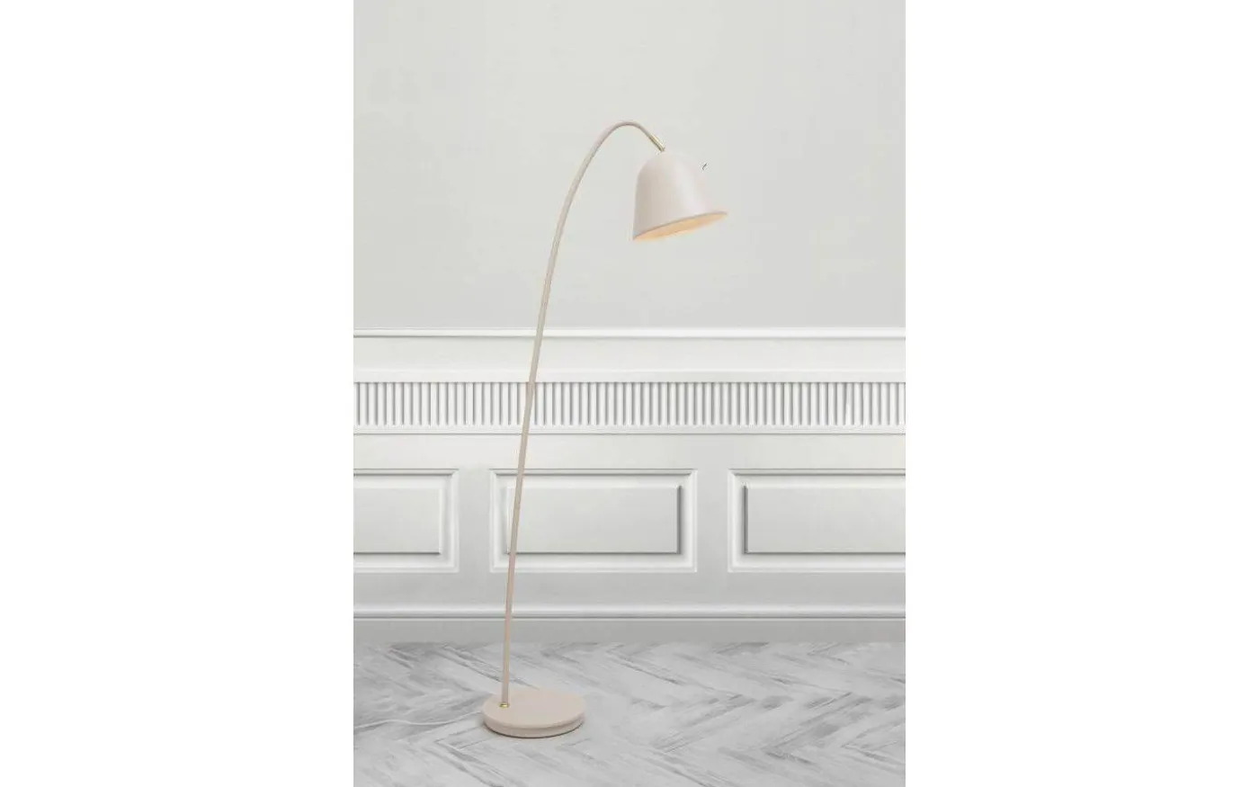 Fleur Golvlampa 148cm Puderbeige