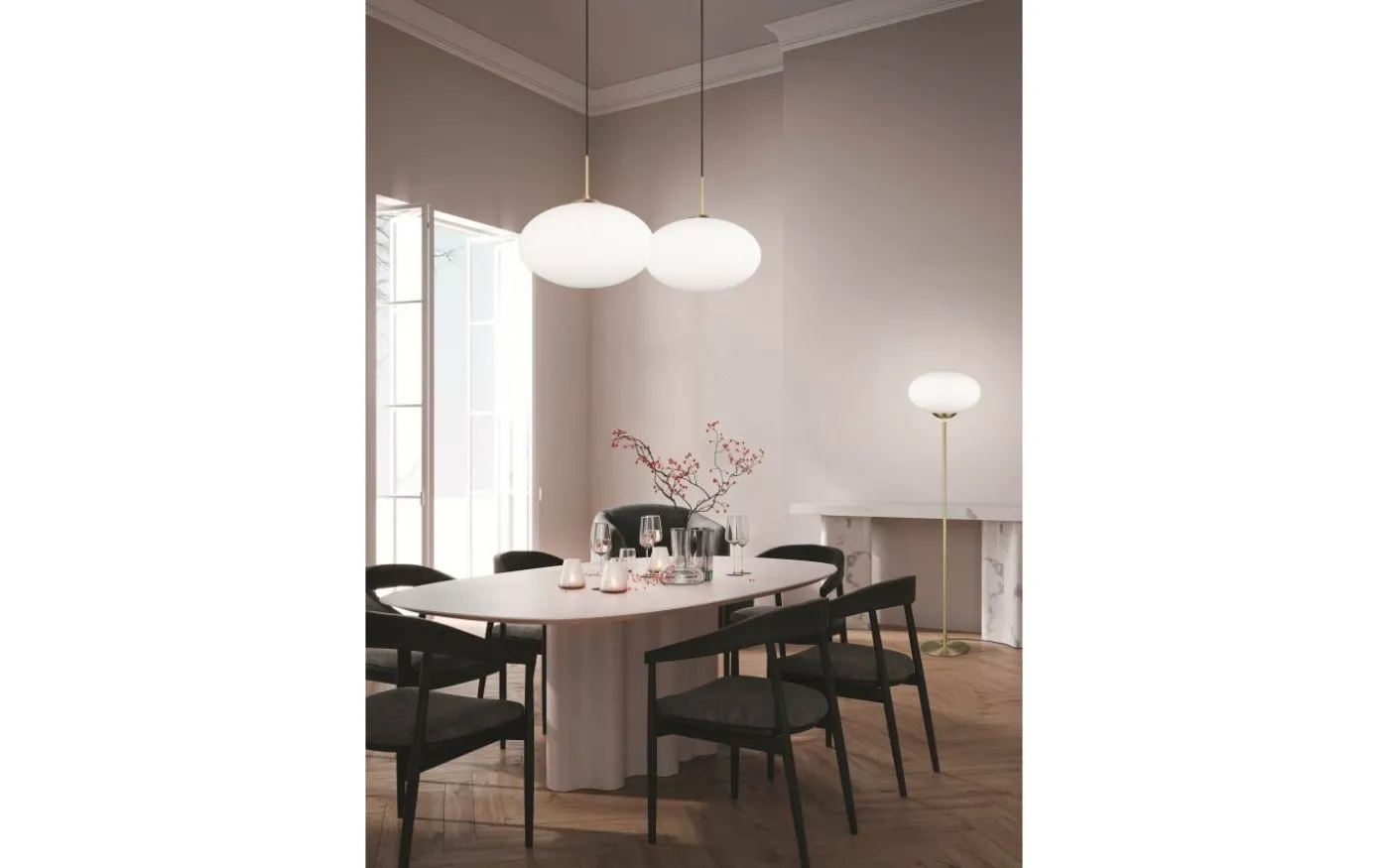 Fomento Golvlampa E27 matt mässing/vit