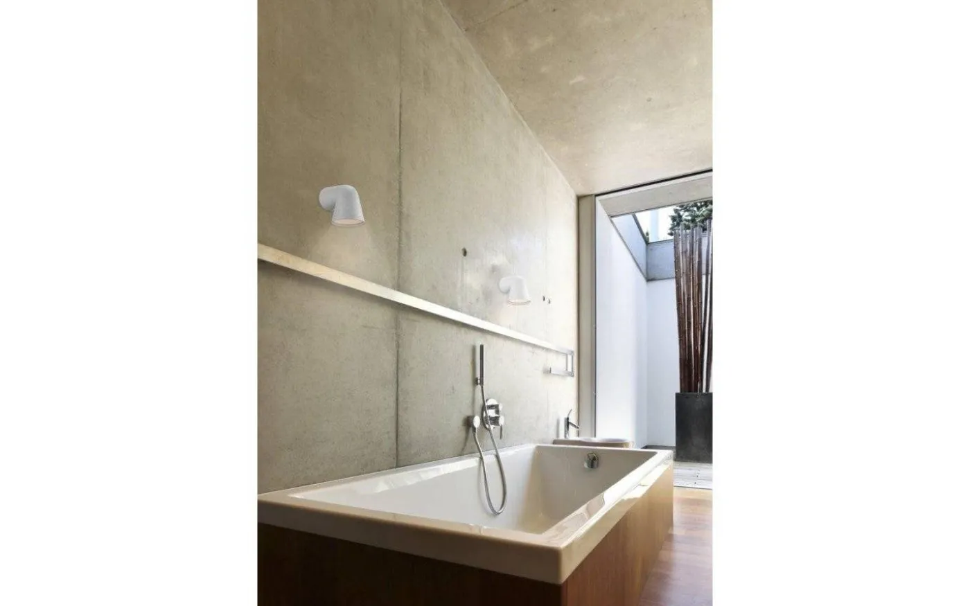 Front Single Vägglampa IP44 Vit