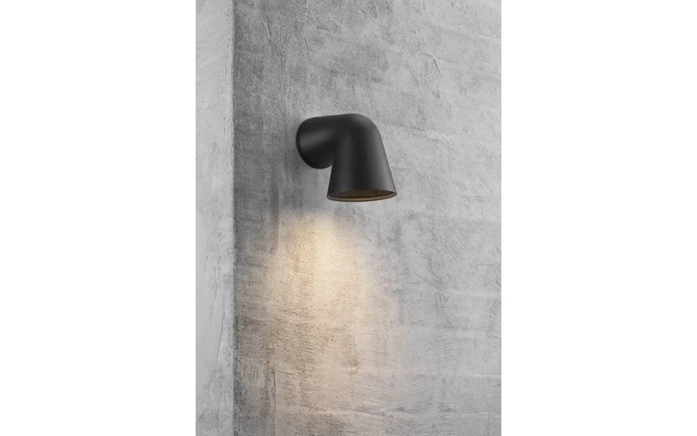 Front Single Vägglampa Svart IP44