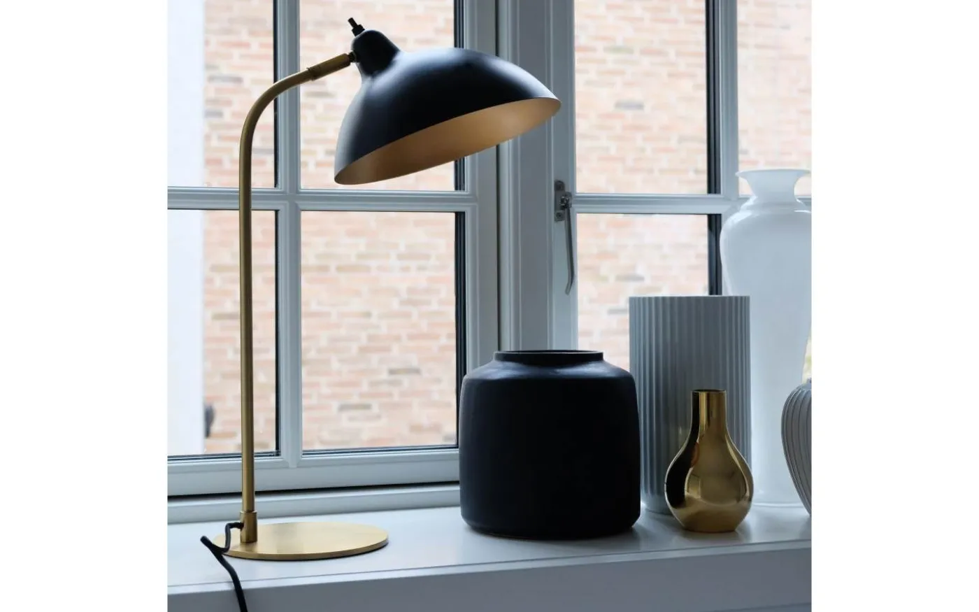 Futura Skrivbordslampa 55cm Svart/Mässing