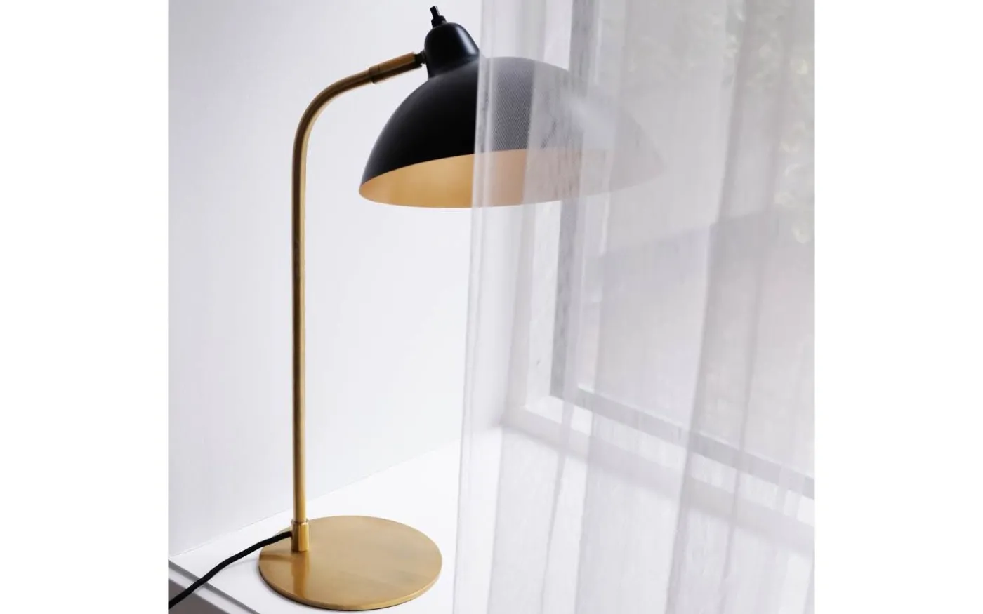 Futura Skrivbordslampa 55cm Svart/Mässing