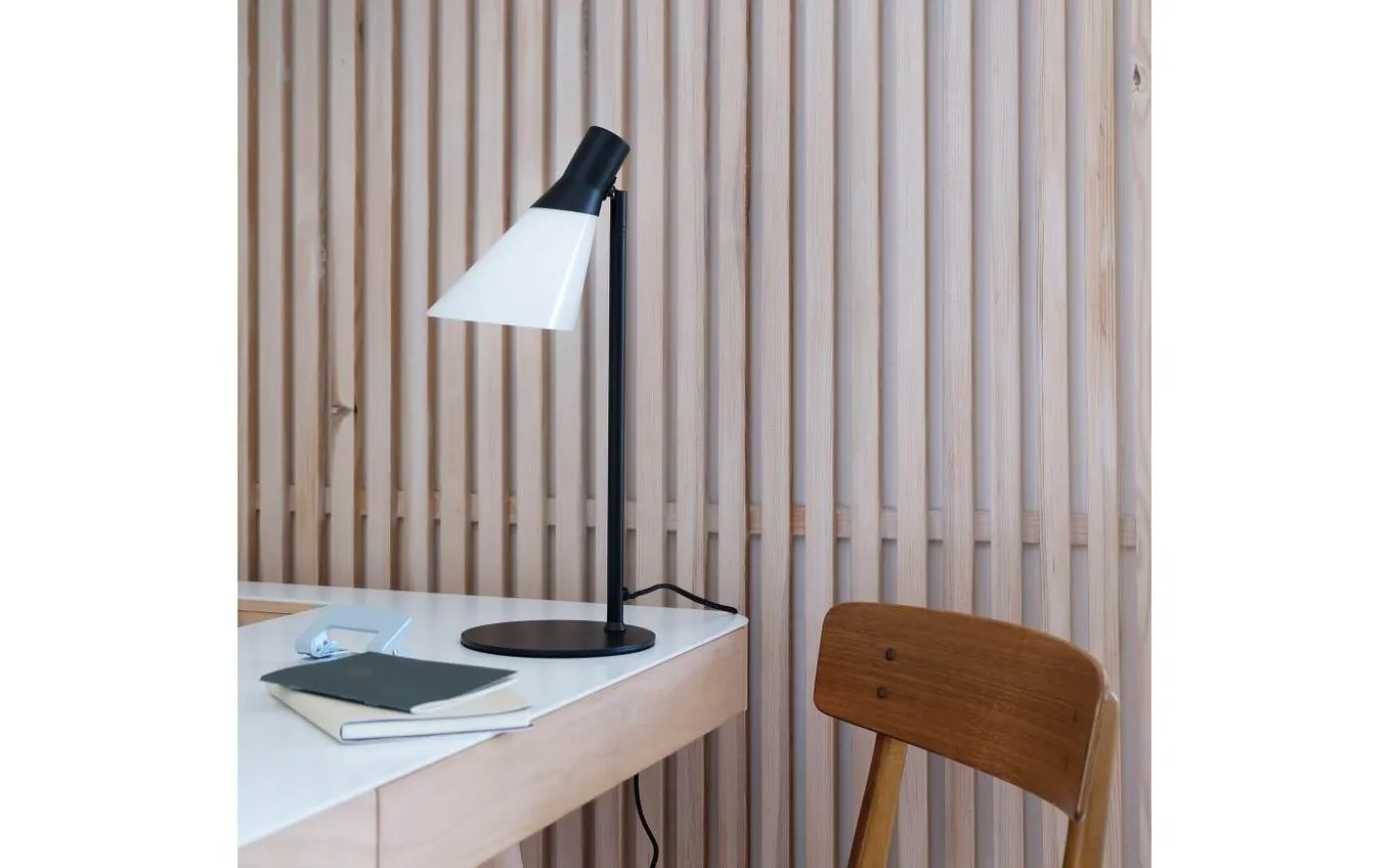 Gent Skrivbordslampa 48cm Opal/Svart