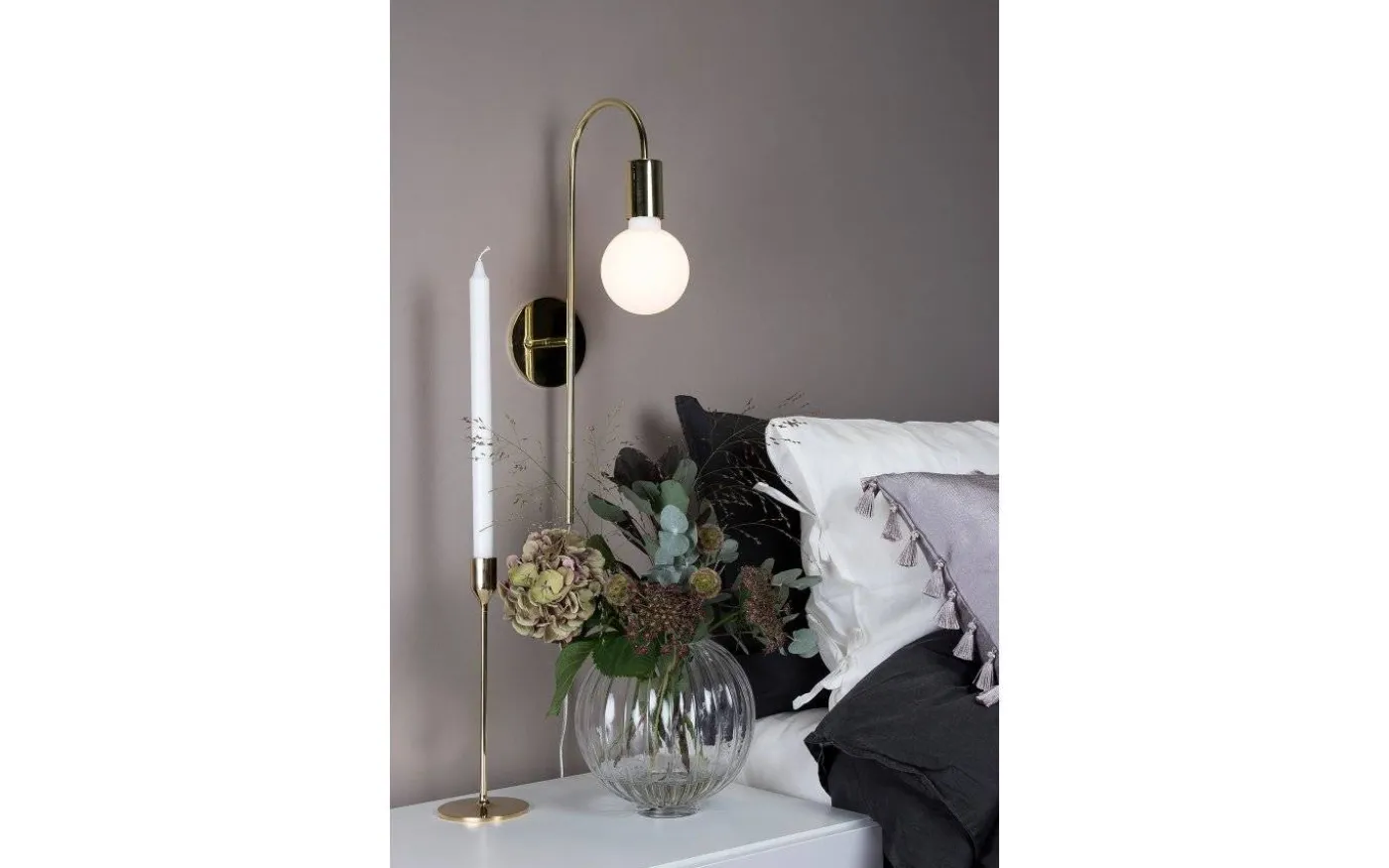 Grace Vägglampa Mässing