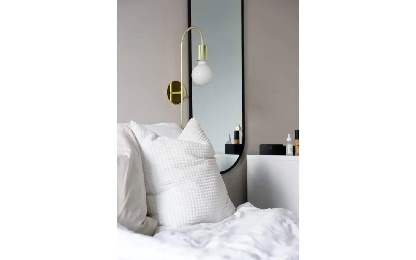 Grace Vägglampa Mässing