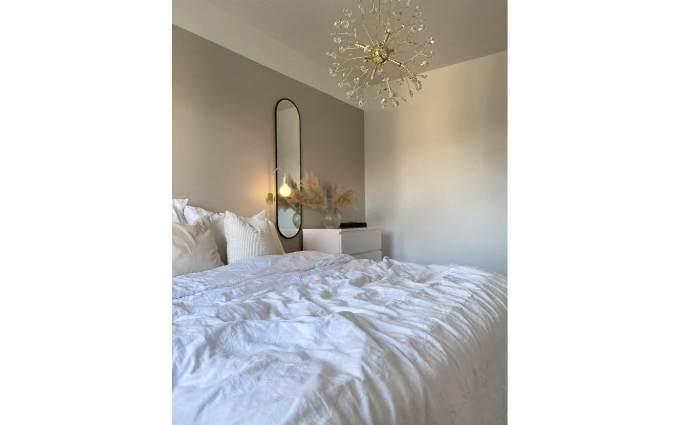 Grace Vägglampa Mässing