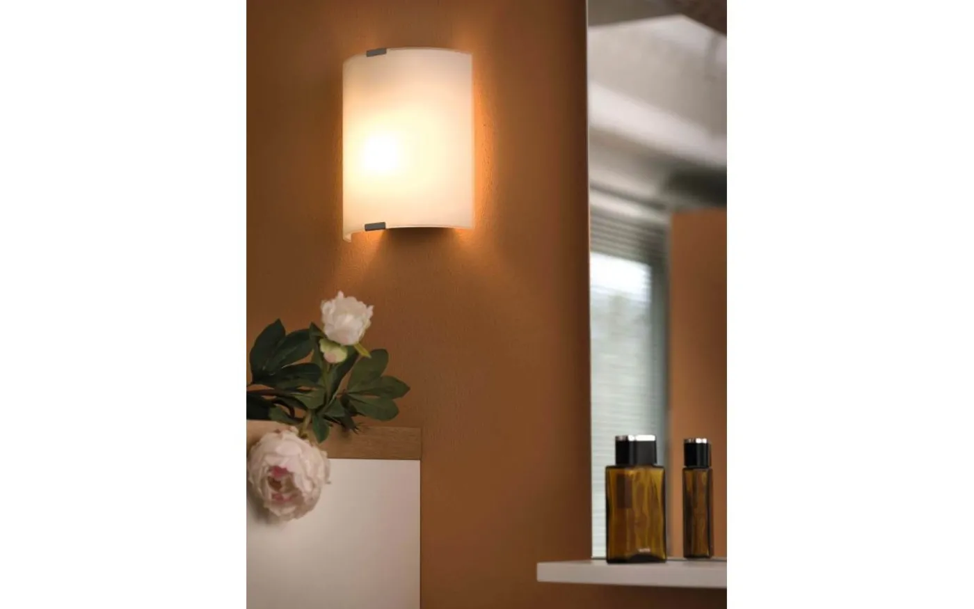 Grafik Vägglampa Silver