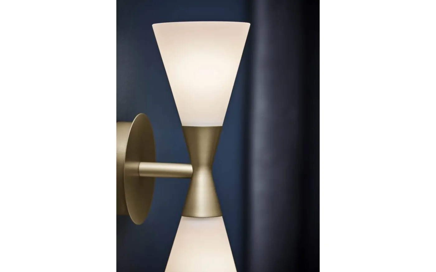 Harlekin Duo Vägglampa Mässing