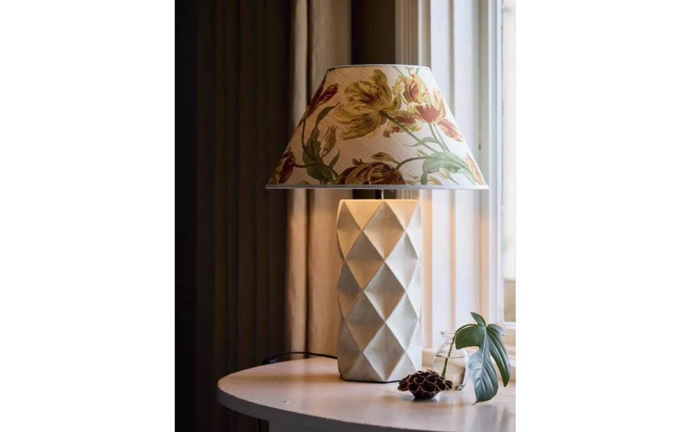 Hazel Lampfot Beige 43cm